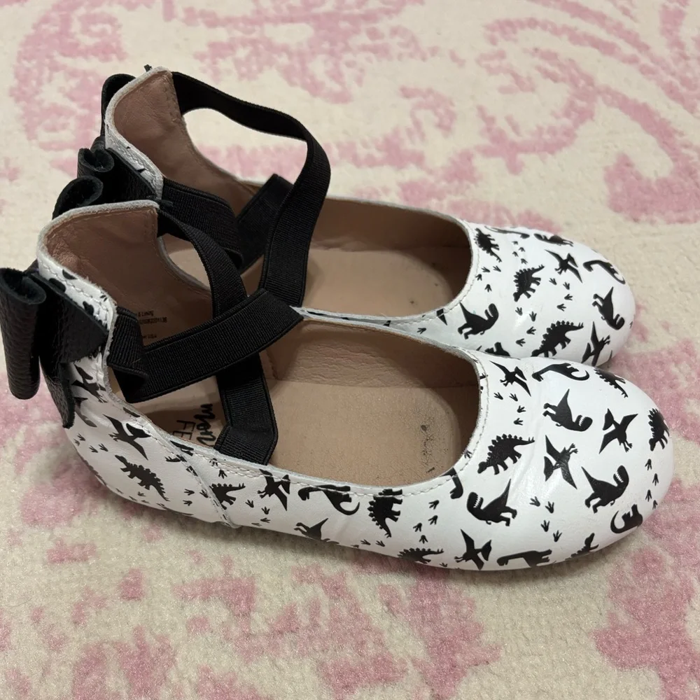 Monkey Feet White and Black Dinosaur Mary Jane Shoes with Bow